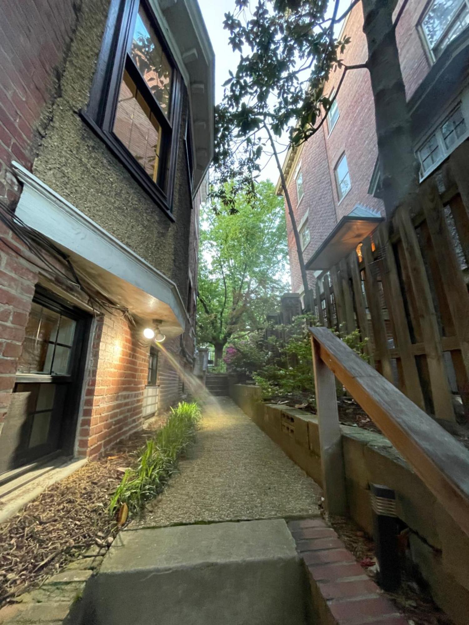 2 Bedroom By Zoo, Metro, Park And Embassies In Forest Hills - Best Location Washington Buitenkant foto