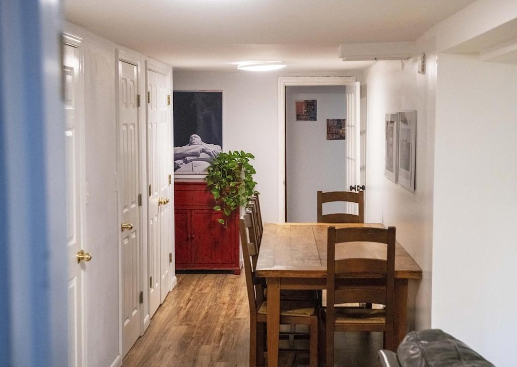 2 Bedroom By Zoo, Metro, Park And Embassies In Forest Hills - Best Location Washington Buitenkant foto